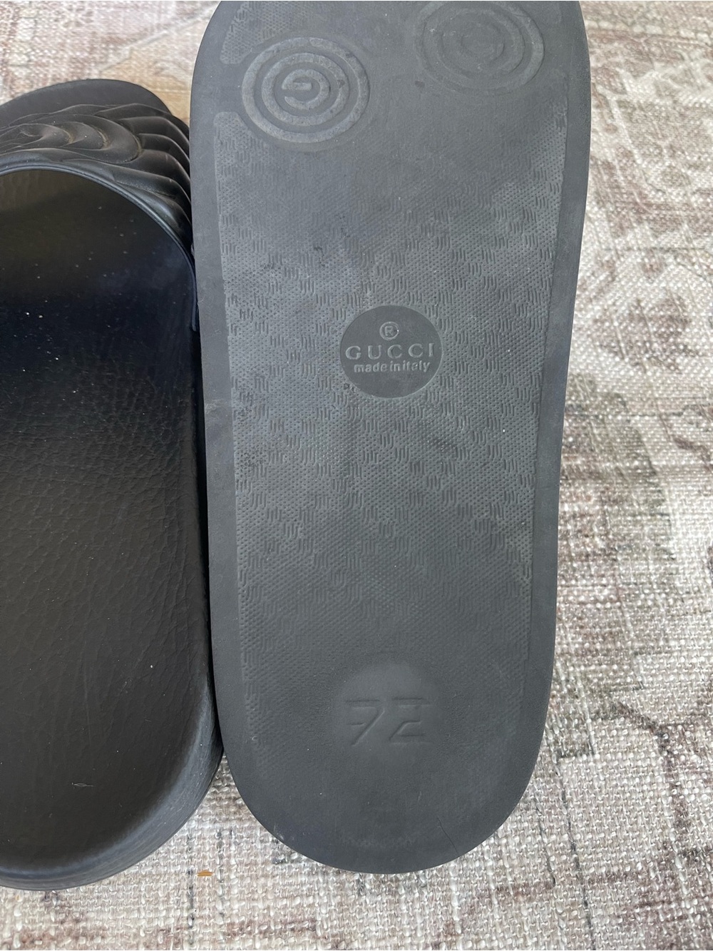 Gucci Black GG Logo Matelasse Rubber Slide Sandals - Picture 6 of 10